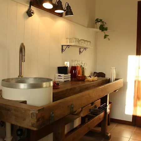 Bed & Breakfast Sorevile
